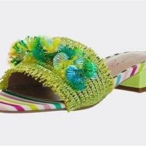 New - Betsey Johnson Green Peyton Sandal